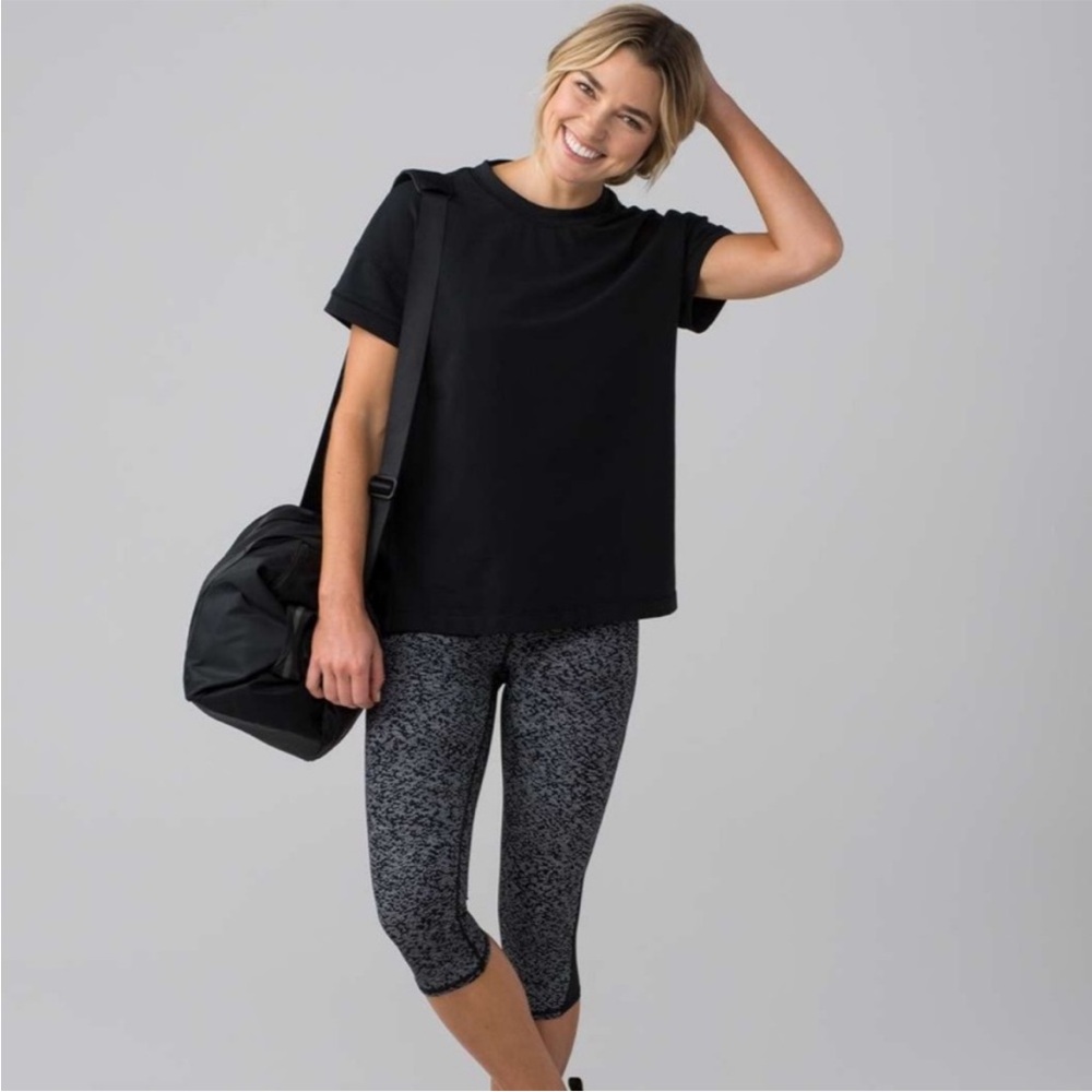 Lululemon athletica  Lululemon Space 
Black Tee